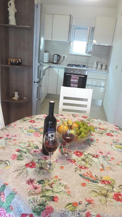 Apartmani Zilic Dugi Rat Extérieur photo