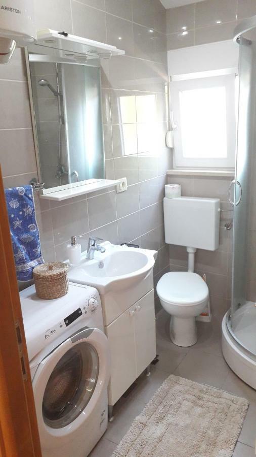 Apartmani Zilic Dugi Rat Extérieur photo