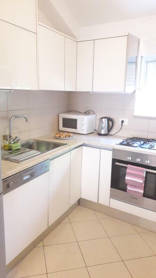 Apartmani Zilic Dugi Rat Extérieur photo